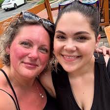 Monica Hildreth's Instagram, Twitter & Facebook