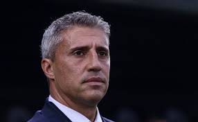 Hernan crespo, river plate altyapısından çıkan ve avrupa kıtası'na damgasını vurmuş uzun dalgalanan saçlarıyla akıllara kazınan bir forvet. Hernan Crespo Is The New Coach Of Sao Paulo Prime Time Zone Sports Prime Time Zone