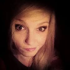 Candice Mathis (@himynameiscandi)