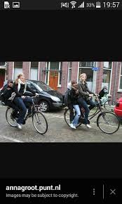 De 4meisjes Doen Alles Met De Fiets Fiets