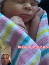 Sam, Ella & Finley Glazebrook, by popular demand! Special appearances from  @chegb67 and @dali.gorr.burchmore @ella.glazebrook @samthetalkingman  🥰😘♥️#baby #boy #newborn #family #joy