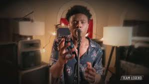 Au terme d'une saison exceptionnelle, la qualité des talents présents d'une part, et le contexte extraordinaire de la situation sanitaire de l'autre. The Voice 18 Recap And Results Top 9 Perform For Your Votes Video