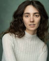 FREDDIE FOX, TANYA REYNOLDS AND GRETA SCACCHI TO STAR IN OLIVER GOLDSMITH'S  SHE STOOPS TO CONQUER * Fairy Powered Productions