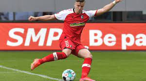 Demirović started his professional career at rb leipzig, playing mainly in its reserve team.in 2017, he joined alavés, who loaned him to sochaux the following year, to almería a year later and to st. Demirovic Debut Gegen Messi Durchbruch Unter Streich Kicker