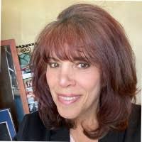 Lori Hemphill's Instagram, Twitter & Facebook