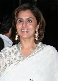 Bollywood latest news, movies reviews, movie rishi kapoor even did not buy a ring for neetu singh on marriage (photos) | showbiz bites. Neetu Singh Family Background Photos Son Daughter Husband Name Sekho In