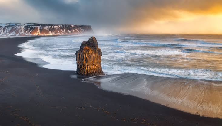Spiaggia nera di Reynisfjara 