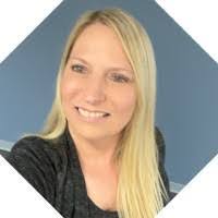 Donna Persson's Instagram, Twitter & Facebook