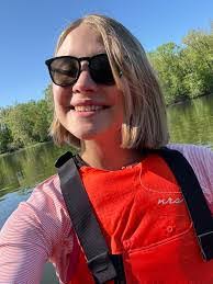 Krista Petrie's Instagram, Twitter & Facebook