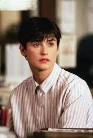 It's all about layers, layers, layers, baby! Ghost Demi Moore Short Hair Demi Moore Hair Demi Moore