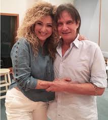 Baixar chegasti roberto carlos : Despacito Roberto Carlos E Erika Download