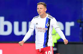 Sonny kittel is 28 years old (05/01/1993) and he is 179cm tall. 4 1 Hsv Feiert Heimsieg Gegen Nurnberg Mobile Hsv De