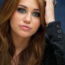 Ronnie Cyrus's Instagram, Twitter & Facebook