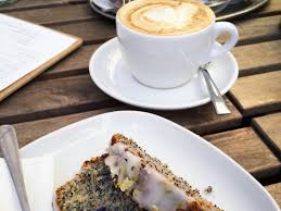 Und wo läßt es sich besser kommunizieren, als bei einem kaffee mit einem stück kuchen. Unsere 5 Besten Herbstcafes In Wurzburg Wurzburg Erleben