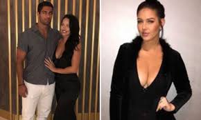The family of super bowl champion jimmy garoppolo. Nfl 137 5m Superstar Jimmy Garoppolo Is Dating A Boston Model Daily Mail Online