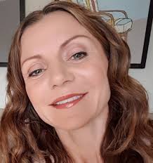 Woman 'told to retrieve dental crown from her poo' awarded £20,000  compensation