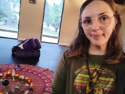 Hello you eclectic mix of awesome people, Hey I'm particularly interested  in taking part in and observing how people hold space effectively in  sharing circles. I would love to know about workshops