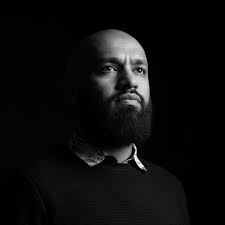 الأعزاء والعزيزات في السعودية، الرياض، كنت متشوق شديد للقاءكم والغناء معاكم  في حفلة الرياض يوم 27 فبراير، لكن للأسف، ولأسباب خارجة عن إرادتنا، الحفل ما  حيكون في موعده المحدد. بعتذر منكم على