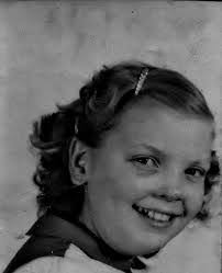 Delores Queen's Instagram, Twitter & Facebook