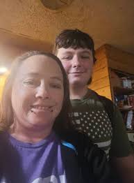 High school student seeking odd jobs for extra money