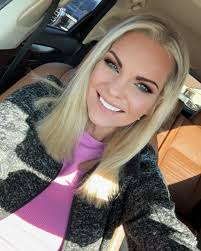 Jessica Boley's Instagram, Twitter & Facebook