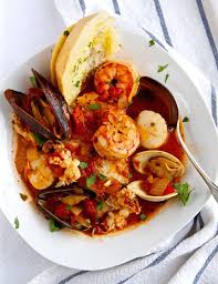 Pull the casserole dish out of the oven and turn the oven to broil. Classic Cioppino Seafood Stew The Hungry Bluebird