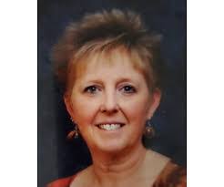 Robyn Mcleod's Instagram, Twitter & Facebook