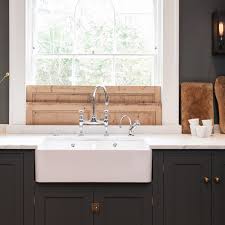 Check spelling or type a new query. Farmhouse Or Apron Sinks Everything You Need To Know Apartment Therapy