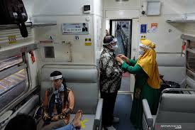 Savesave jadwal kereta api stasiun balapan solo for later. Kai Cirebon Baru 7 Persen Kereta Reguler Yang Beroperasi Antara News