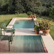 A U S S I H Aussihmarseille Photos Et Videos Instagram Small Backyard Pools Small Pool Design Simple Pool