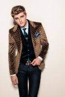 5 Trendy New Years Eve Oufits For Men Women Divine Style Well Dressed Men Mens Fashion Summer Mens Fashion
