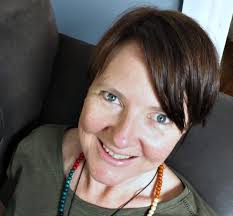 Driving The Great Ocean Road to See The 12 Apostles