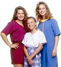 Pin By Jessica On Tv Movies Lights Camera Acton Stephanie Tanner 90s Fashion Fashion