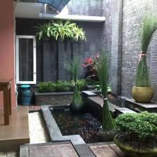 Idea lovers ingin memiliki taman mungil di teras rumah? 35 Ide Taman Teras Rumah Kecil Minimalis House On Street
