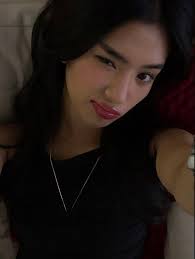 i would beg just to have her😓