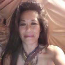 Trisha Lee (@secretsfromthe1)