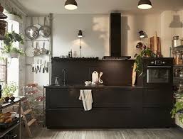 cuisine ikea kungsbacka avec portes faites de bois et de boutilles pet recycles ikea kitchen inspiration black kitchen cabinets kungsbacka