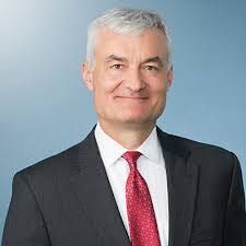 Tom Froehle's Instagram, Twitter & Facebook