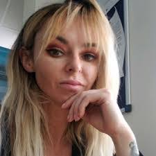 Sandra Lally's Instagram, Twitter & Facebook