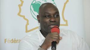 Lydie hakizimana,lauréate du prix 2021 de la femme francophone de l'année de l'aimf. Patrick Mboma Son Onze Camerounais De L Histoire
