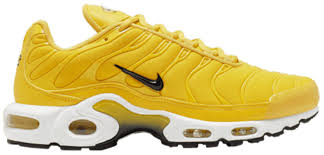 Black And Yellow Air Max 95 Wmns Air Max Plus Tn Chrome Yellow In 2020 Air Max Plus Air Max Nike Air Max Plus