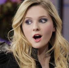 Pin By Shah Rhkh On Bombones Abigail Breslin Hollywood Actresses Celebrities