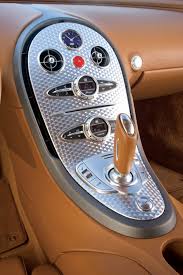 Volkswagen ag acquired the brand in 1997, and seven years later the sports car was alive. Interior Bugatti Veyron Gold Edition 2009