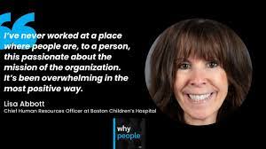 Lisa Abbott's Instagram, Twitter & Facebook