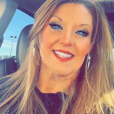 have broken hearts too. In fact when I worked at a guarded gated community  in Tampa a lot of movers and shakers lived there. However when they passed  through the gate to