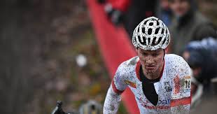 Adrie van der poel was na de sensationele overwinning van zijn zoon mathieu in de amstel gold race natuurlijk apetrots. Vader Van Der Poel Pleit Voor Een Doucheruimte Bij Het Podium Wielrennen Bd Nl