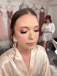 Makeup for dry skin in NE Ohio recommendations