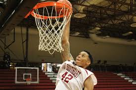 The latest stats, facts, news and notes on jordan thompson of the thomas university night hawks. One Man Two Sports The Horizon