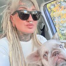 Ink-covered friends! Which tattoo artist/shop in town would you recommend  for color touch-ups? TIA!