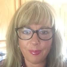 Dawn Regan's Instagram, Twitter & Facebook